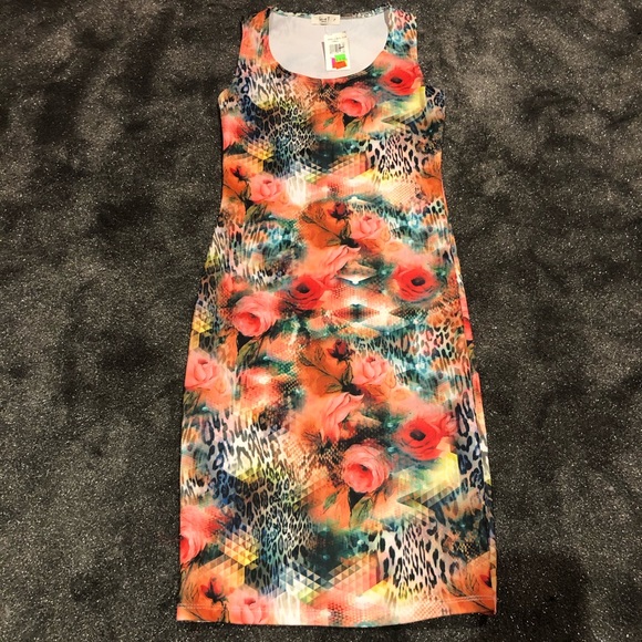 Love ❤️ J bandage dress - Picture 2 of 4